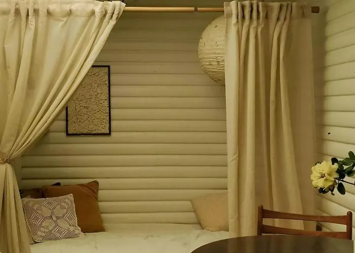 Casa de Férias Victorian Summer House On Beautiful Natural Plot Rønde