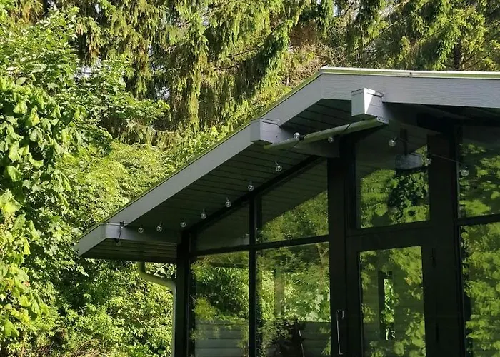 Victorian Summer House On Beautiful Natural Plot 펜션 Rønde