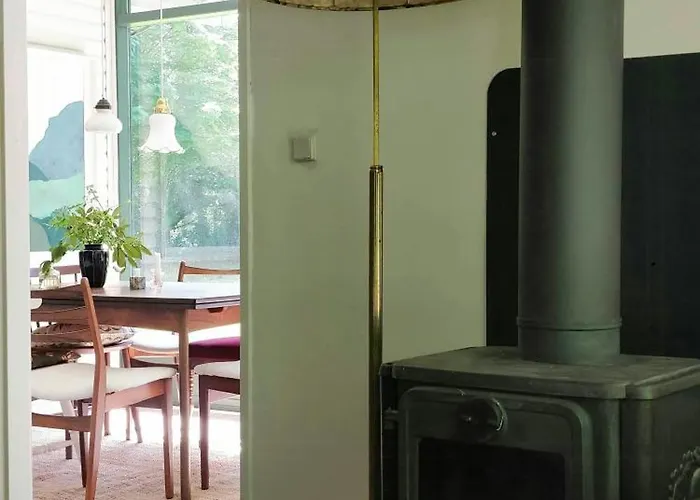 Victorian Summer House On Beautiful Natural Plot 펜션